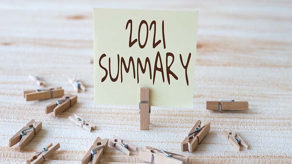 Post-it lapp med 2021 summary på