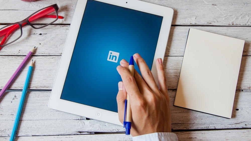 7 trinn til en LinkedIn-profil i toppklasse med infografikk-079168-edited.jpg