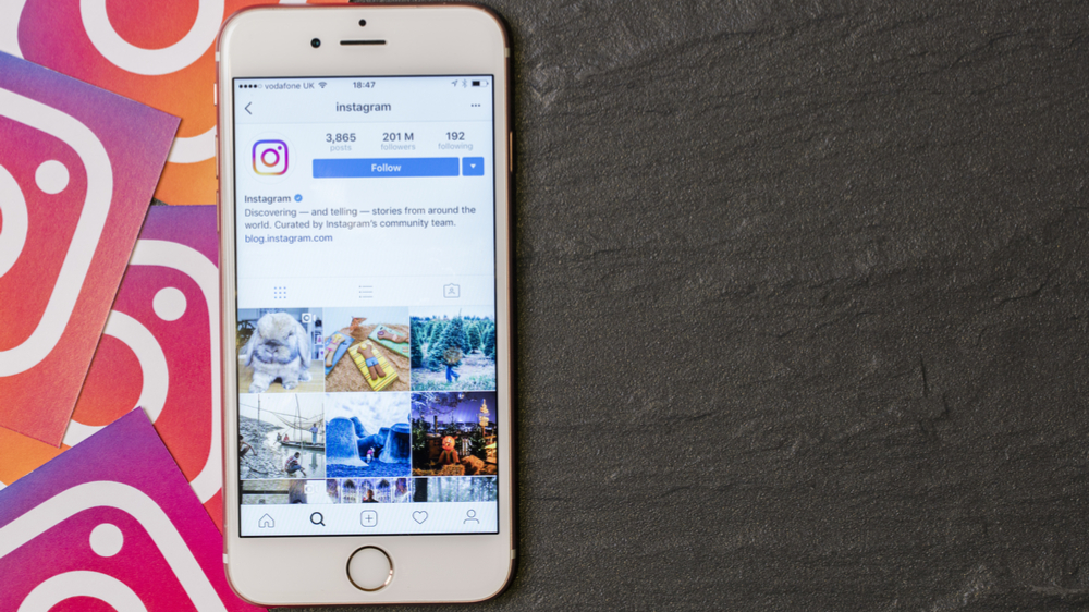 Hvordan legge til alternativ bildetekst på Instagram