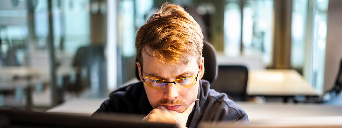 Intuvio employee