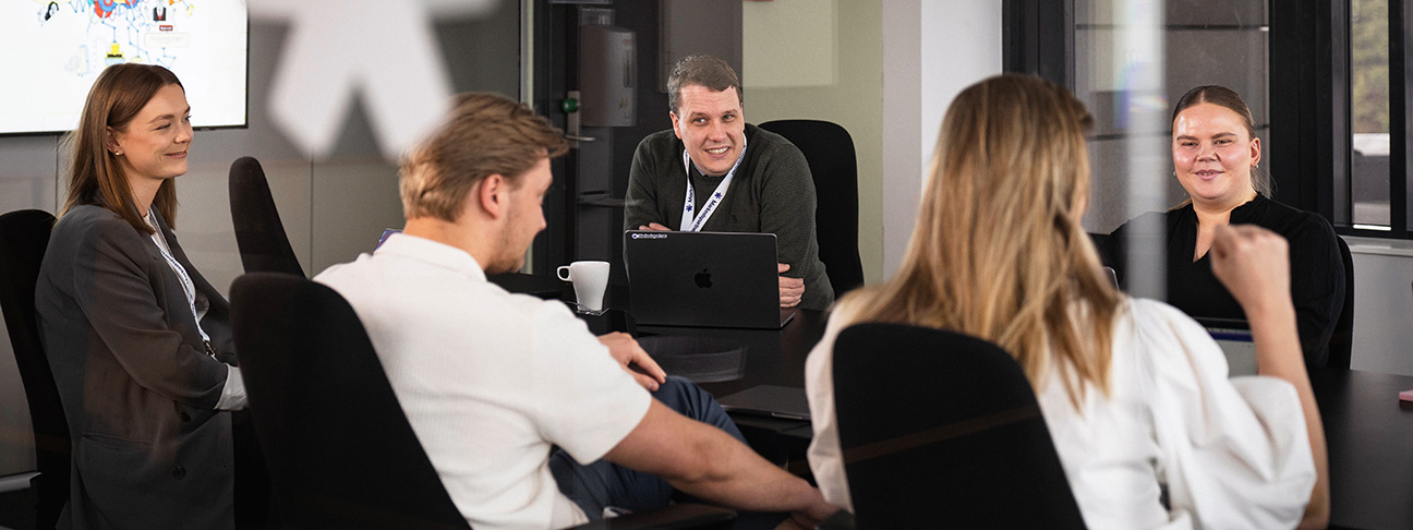 Intuvio employees