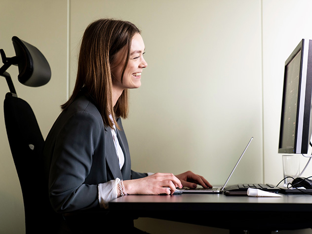 Intuvio employee